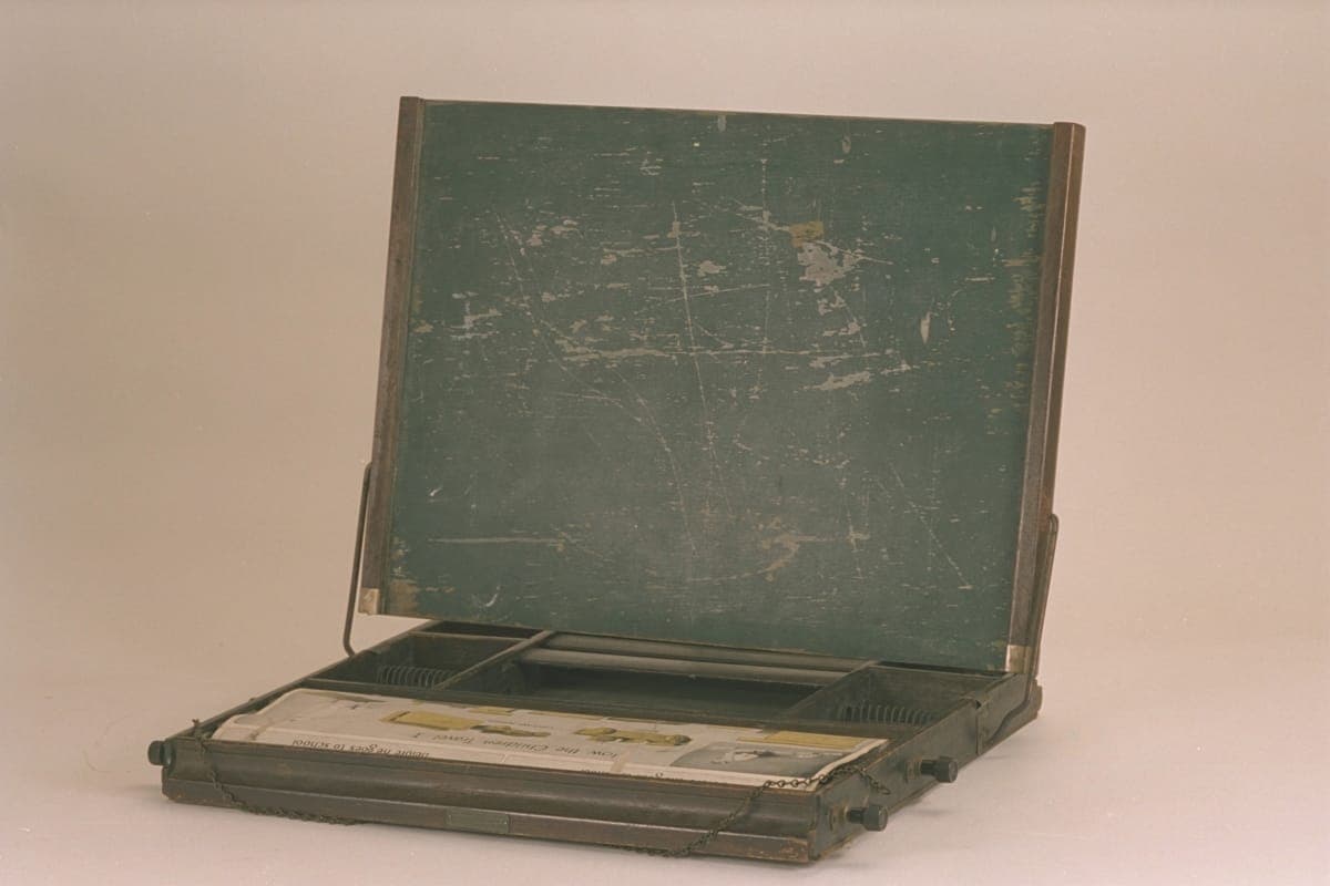 Chautauqua Industrial Art Desk, 1926-1930
