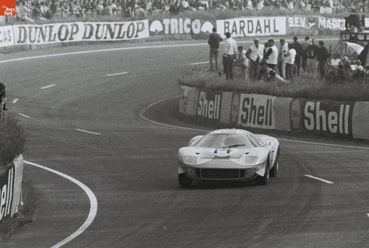 Mirage M1 Driven by David Piper and Dick Thompson in the 24 Heures du Mans (24 Hours of Le Mans) Race, June 1967