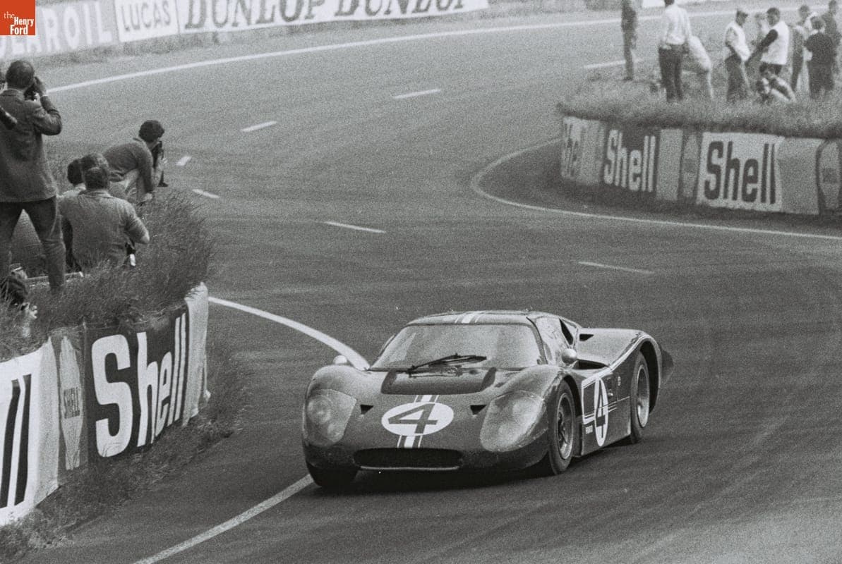 Ford Mark IV Driven by Denis Hulme and Lloyd Ruby in the 24 Heures du Mans (24 Hours of Le Mans) Race, June 1967