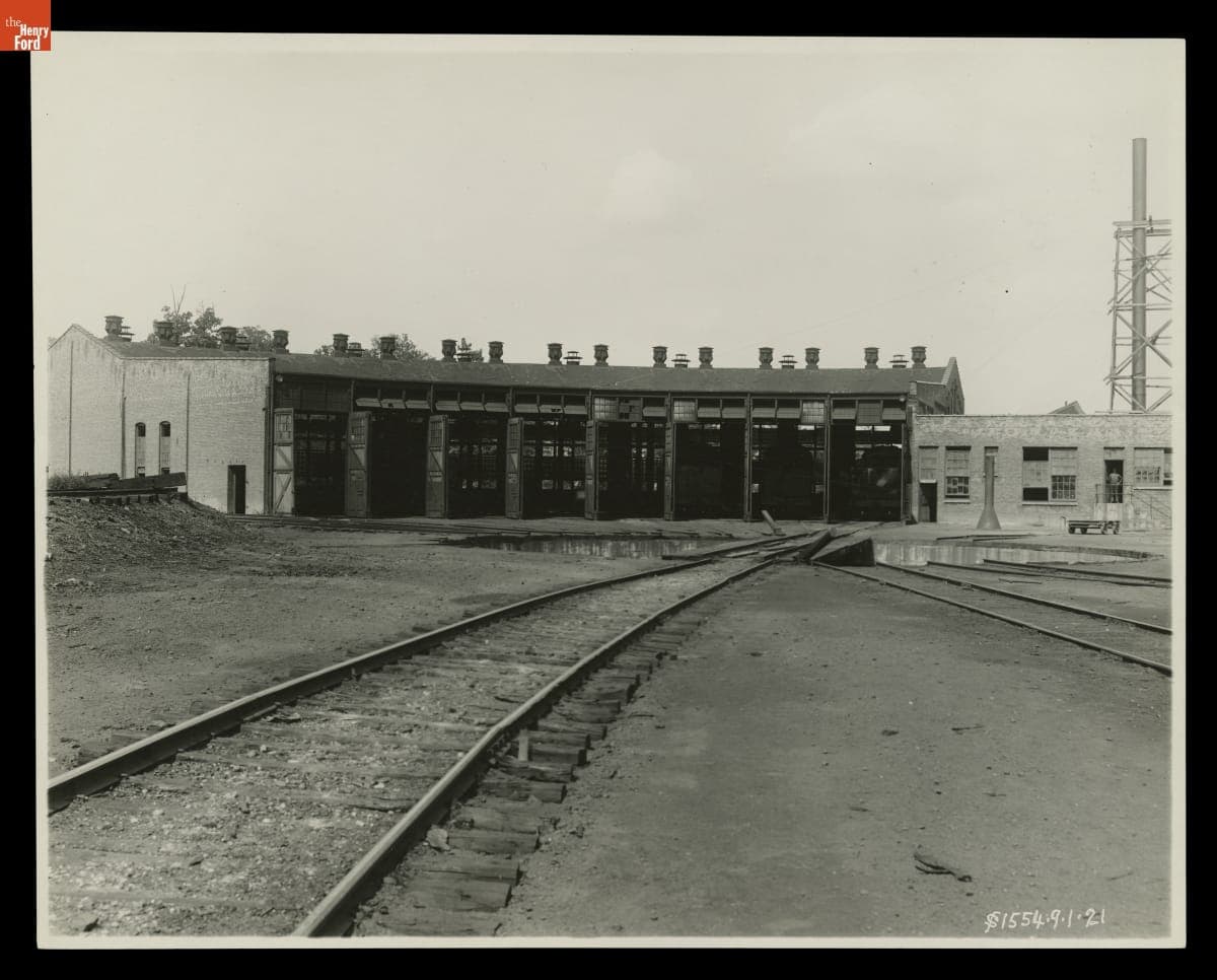 Detroit, Toledo & Ironton Railroad Roundhouse at Napoleon, Ohio, 1921