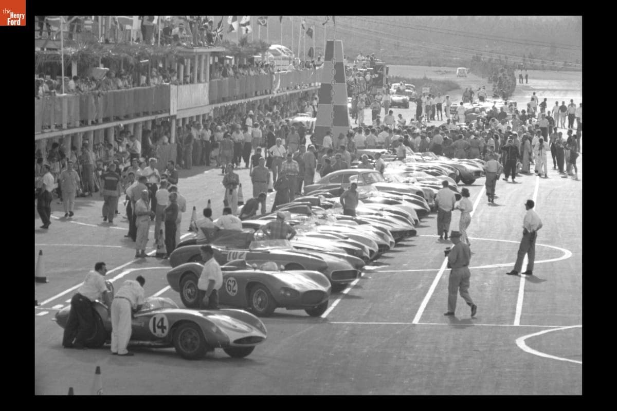 Start of Race during Bahamas Speed Weeks, November - December 1959
