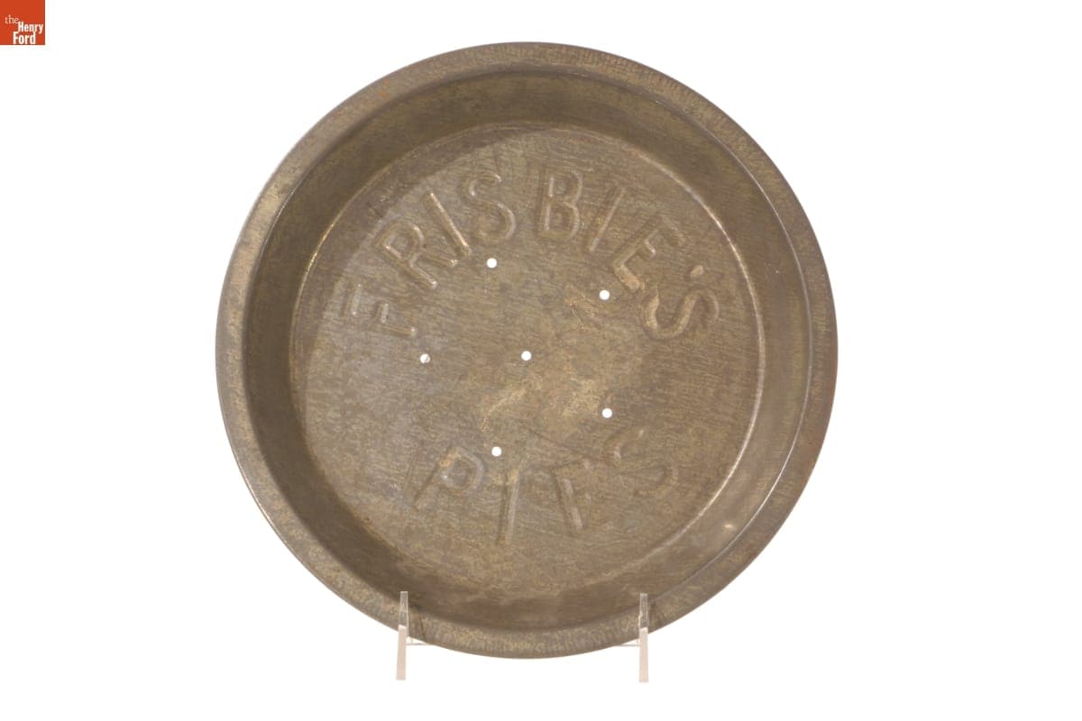 Frisbie's Pies Plate, circa 1935