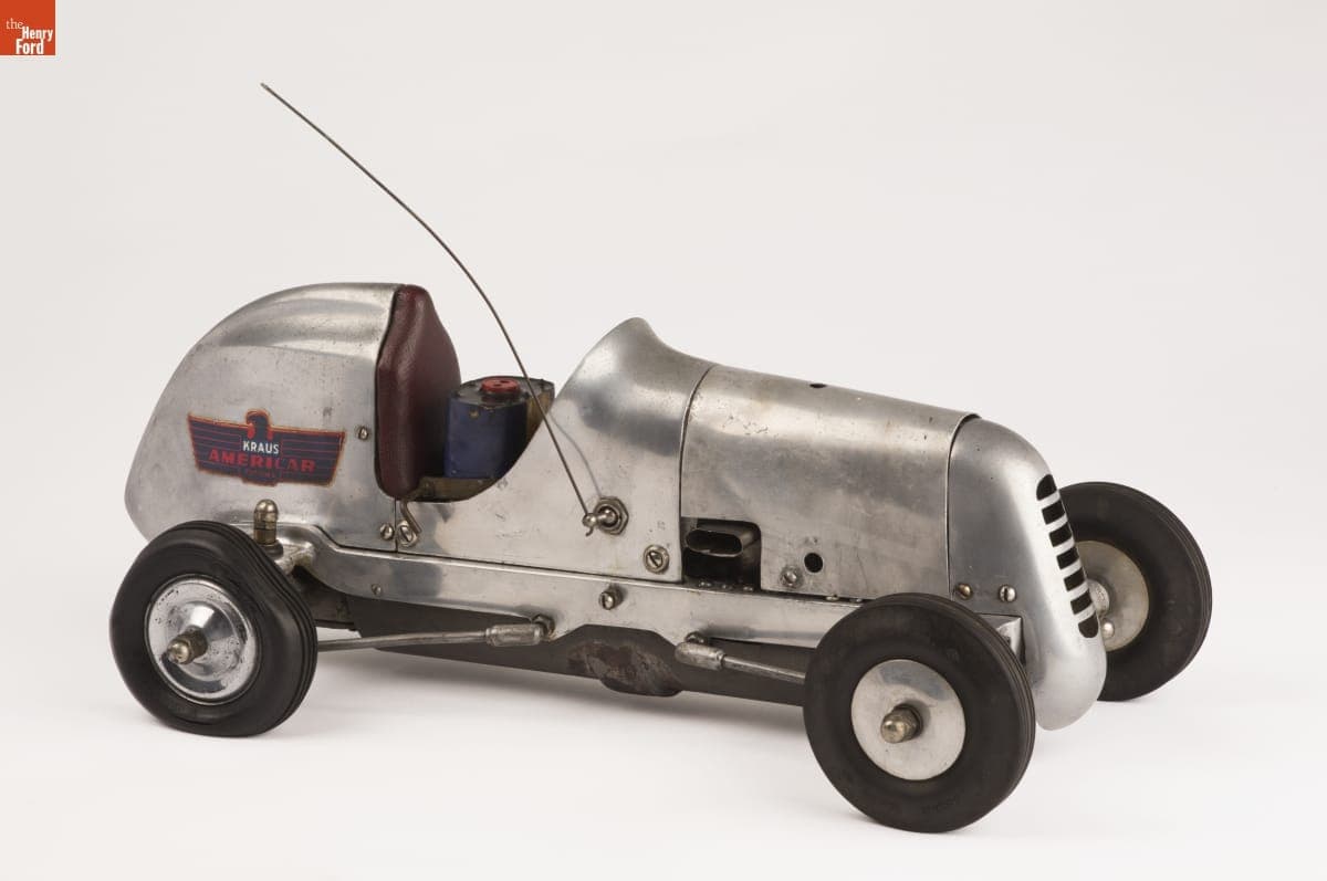 Dooling "Mercury Deluxe" Gas-Powered Racing Tether Car, 1939-1940