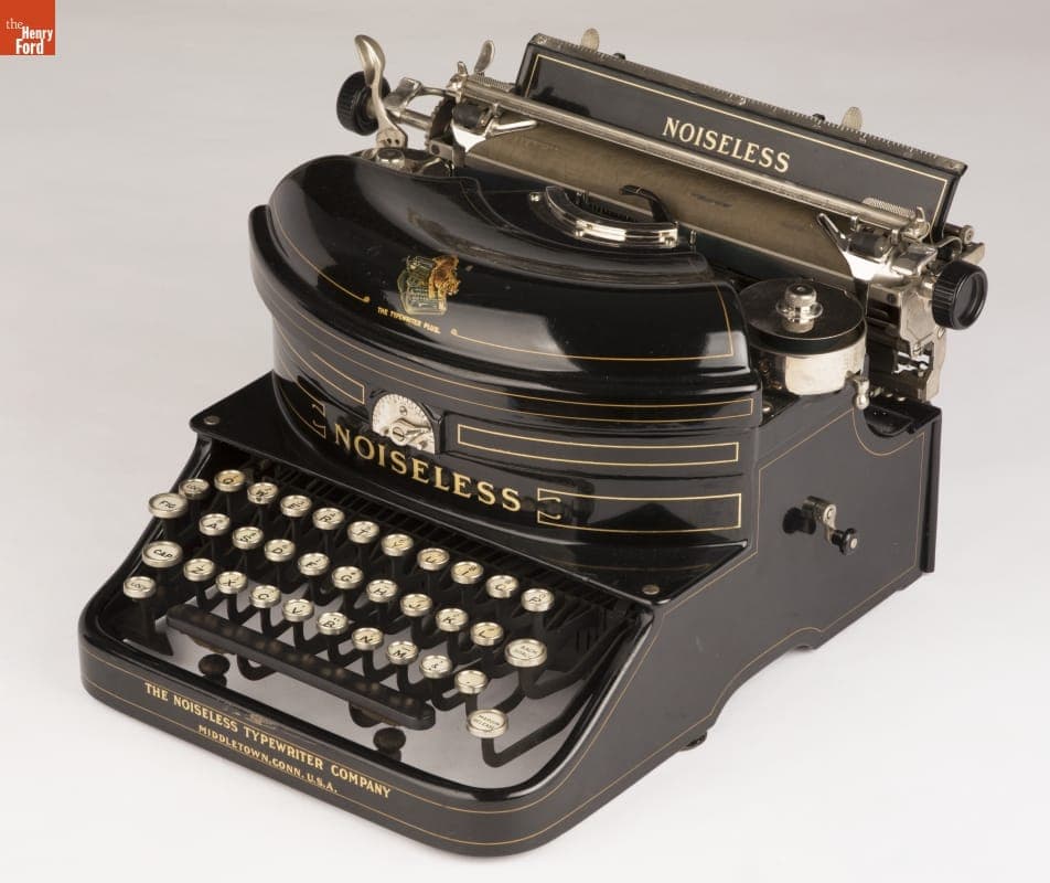 Noiseless Desk Typewriter, 1912-1924