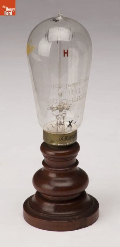 Auergesellschaft OSRAM Tungsten Lamp, Made in Berlin, Germany, 1908