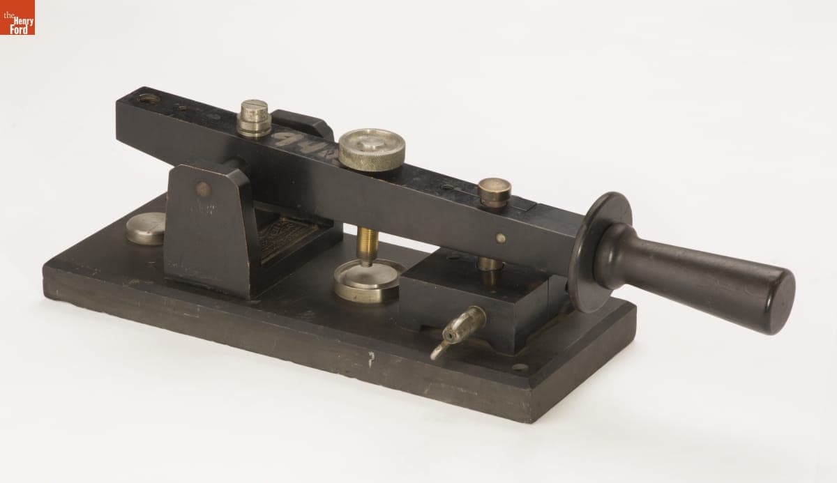 Massie Pump Handle Telegraph Key, Type 815, 1903-1912