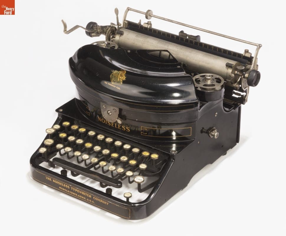 Noiseless Desk Typewriter, Model No. 4, 1917-1923