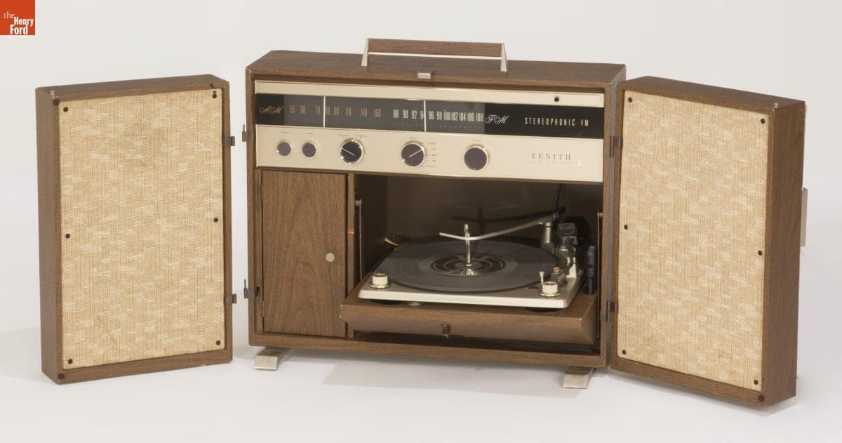 Zenith Portable Stereo, Model X584, 1966-1967