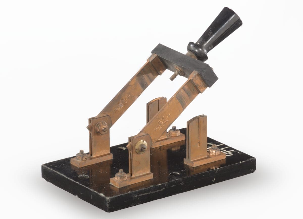 Trumbull Electric Manufacturing Company Electric Knife Switch, 1900-1920