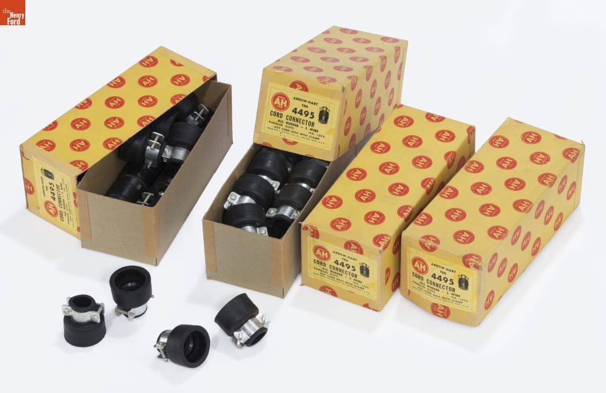 Arrow-Hart & Hegeman #4495 Cord Connectors, 1958-1968