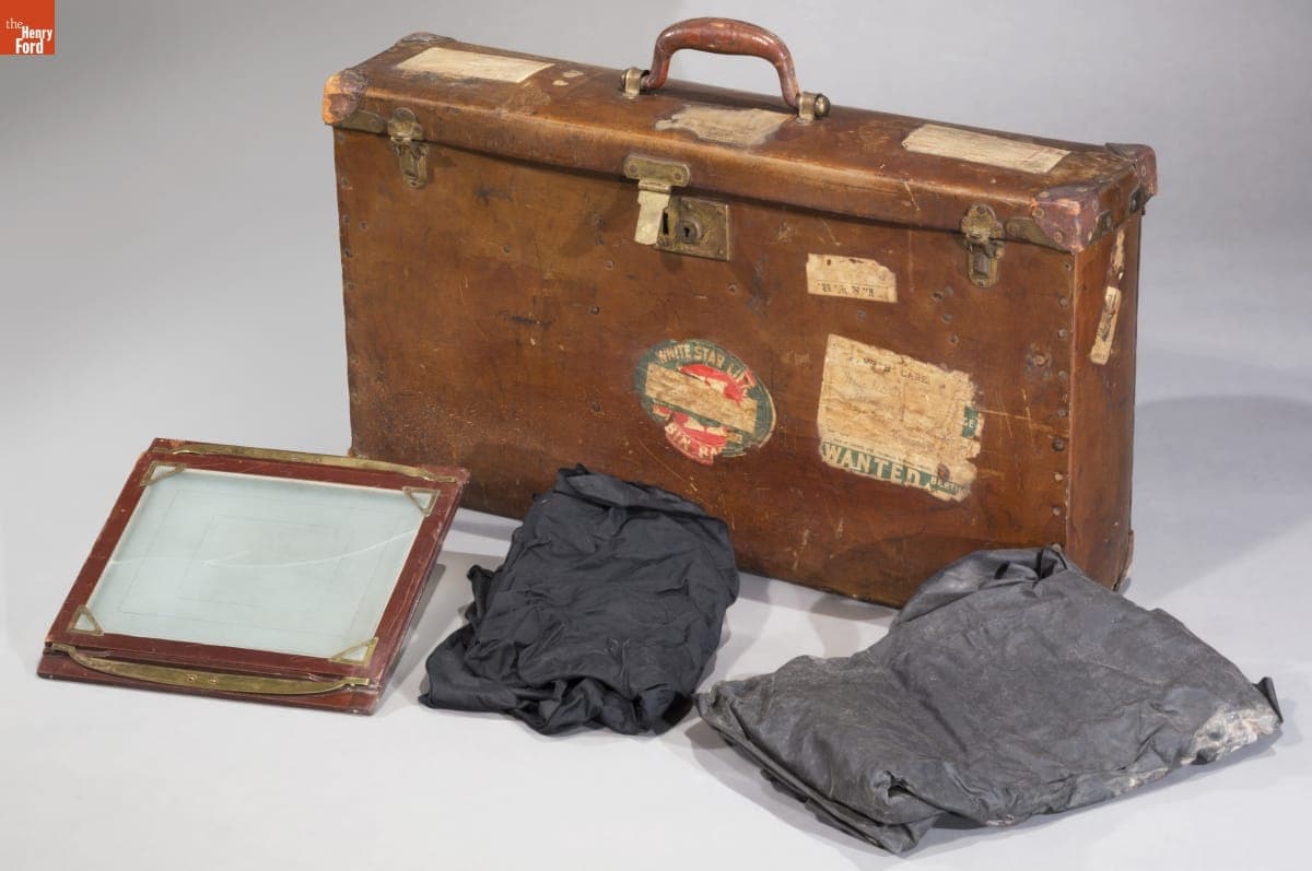 Josiah Cummings & Son Case with Photographic Equipment, Used by Isaac Harris, 1906-1919