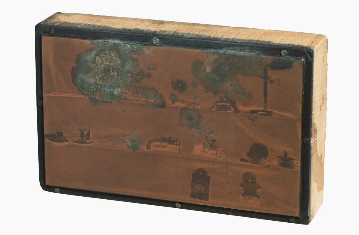 Printing Plate with Image of Lighting Accessories