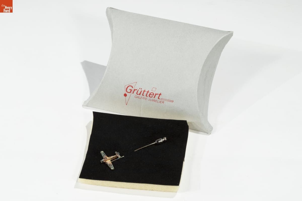 Gruttert Jewelers "Bremen" Pin, 1998