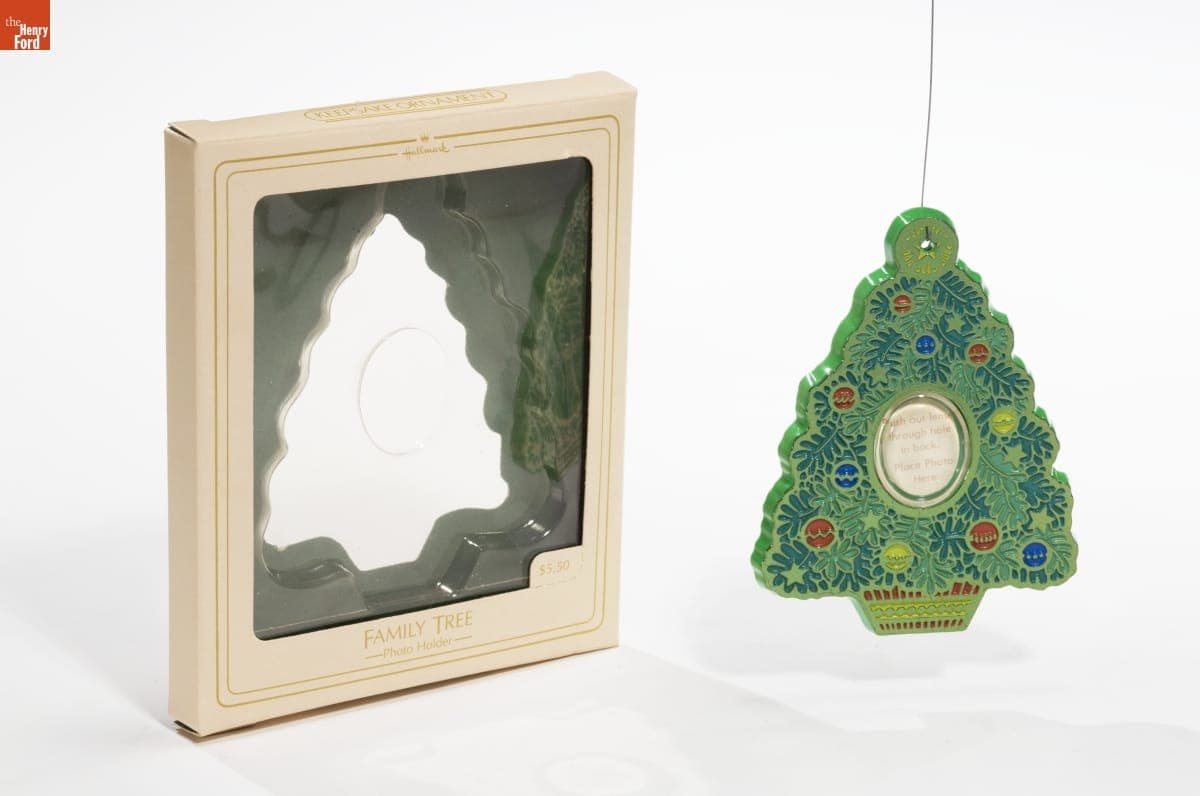 Hallmark "Holiday Treasures: Family Tree" Christmas Ornament, 1981