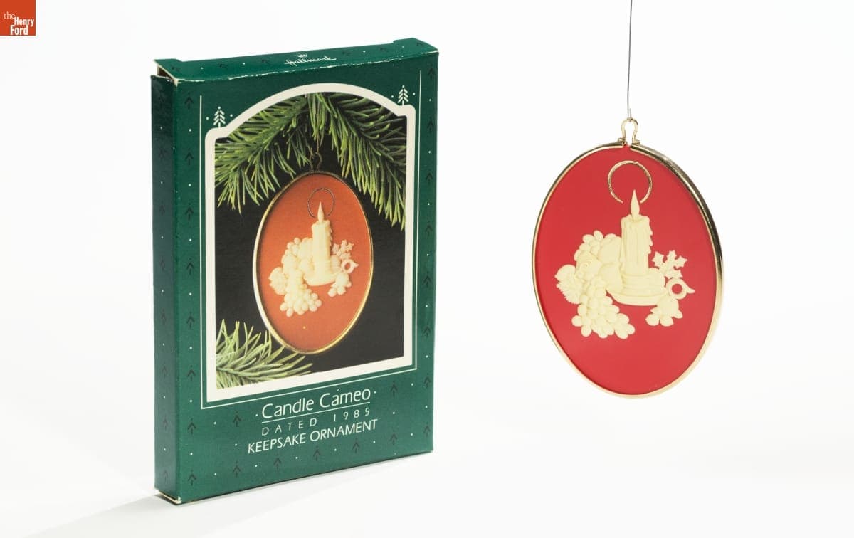 Hallmark "Candle Cameo" Christmas Ornament, 1985