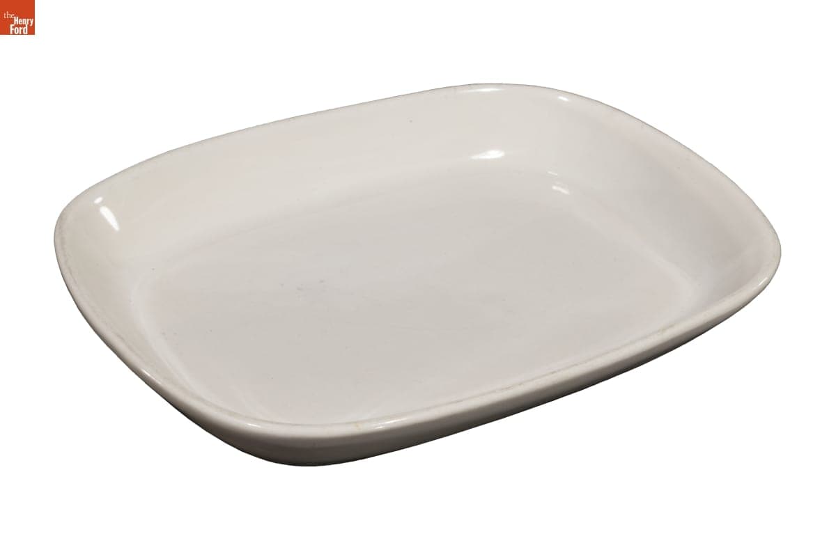 Braniff Airways Dinner Dish, 1977-1982