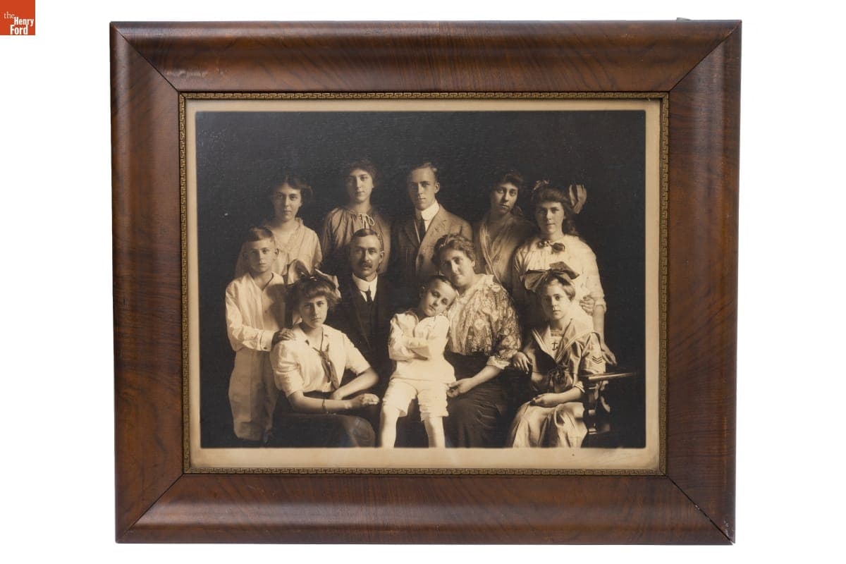 Von Mach Family Portrait, 1912-1914