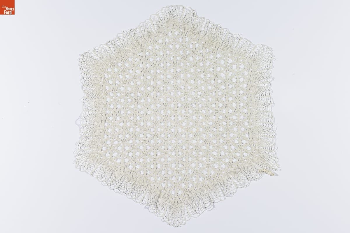 Doily, 1920-1950