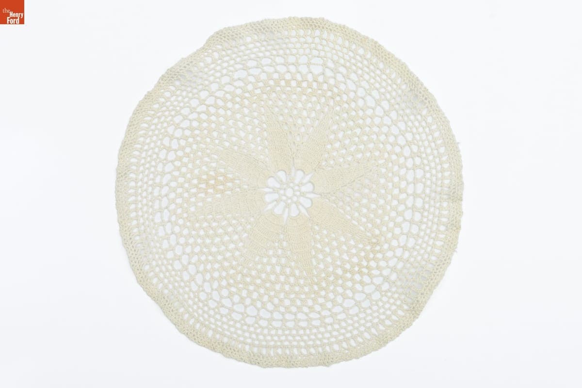 Doily, 1920-1950