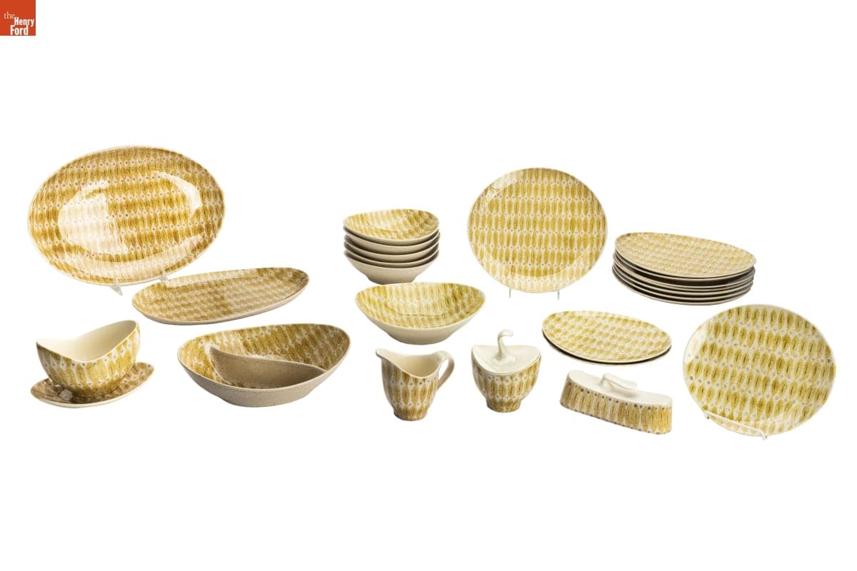 Set of Red Wing "Golden Viking" Tableware