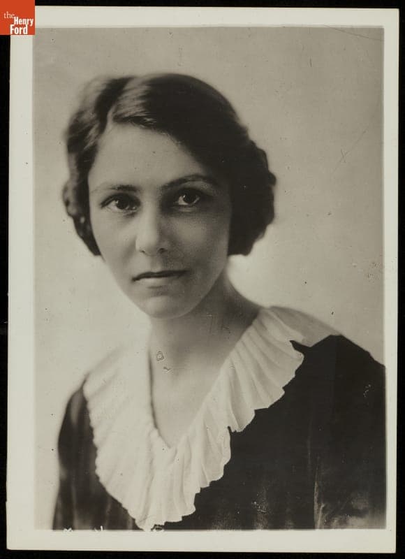 Vivian Pierce, 1910-1920