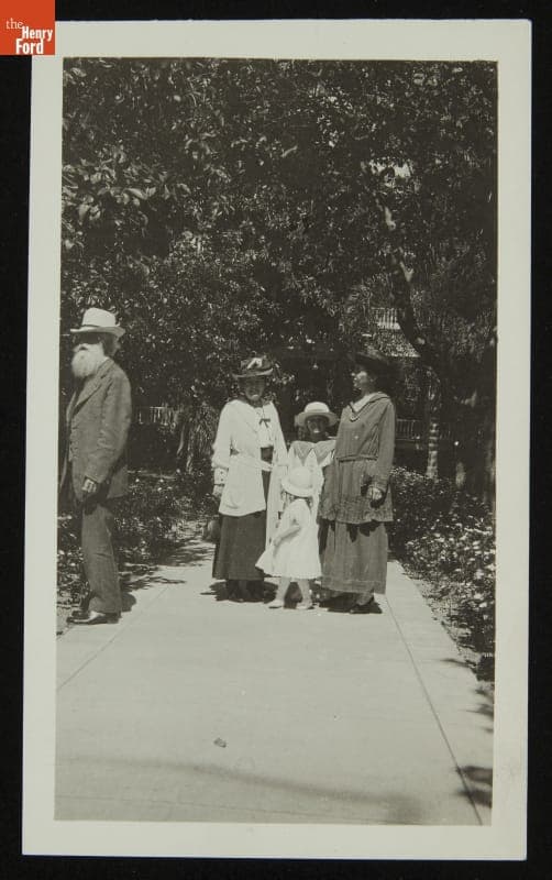 John Burroughs, Clara Ford, Grace and Bernice Brubaker with Eva Brubaker in Havana, Cuba, 1917
