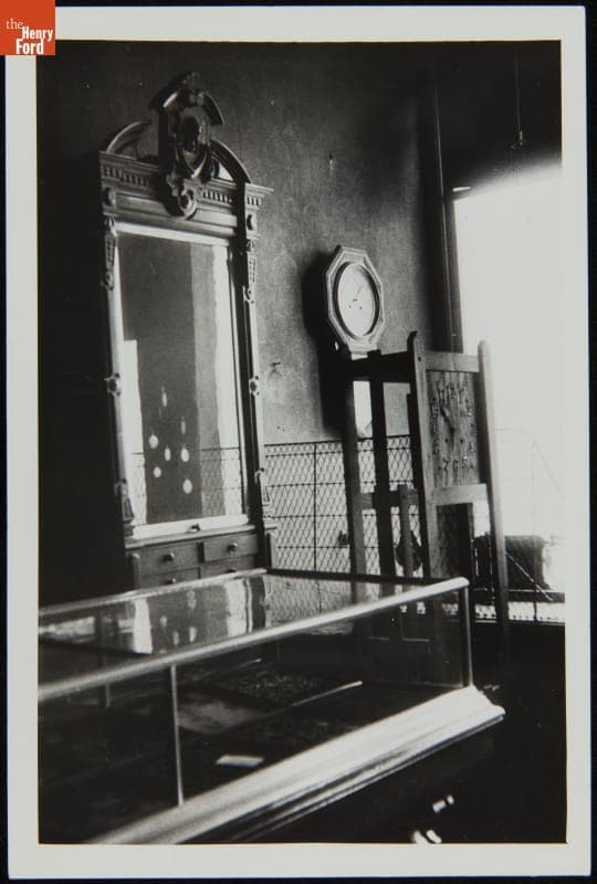 Grimm Jewelry Store--Original Site--Interior--Item 03