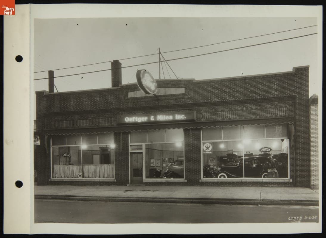Oeftger and Miles Ford Dealership, March 1935