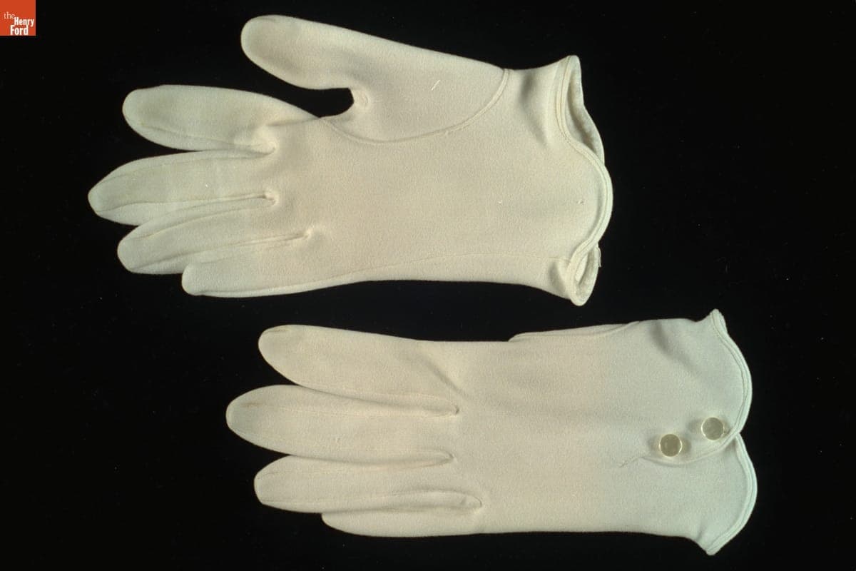 Women's Gloves, 1960-1961