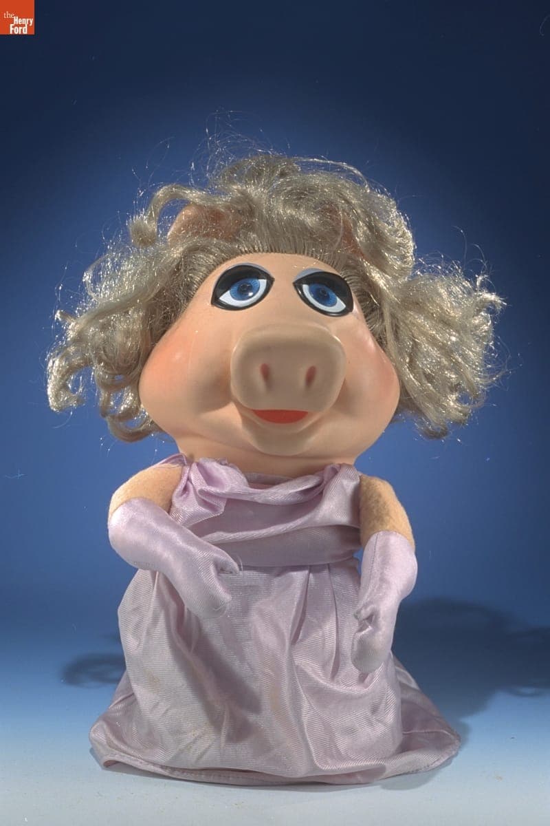 Miss Piggy Hand Puppet, 1981-1982