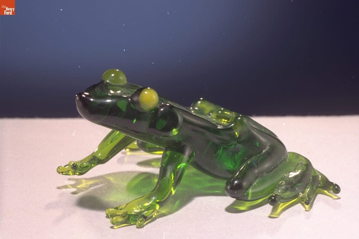 Miniature Glass Figure, Frog, 1955-1985