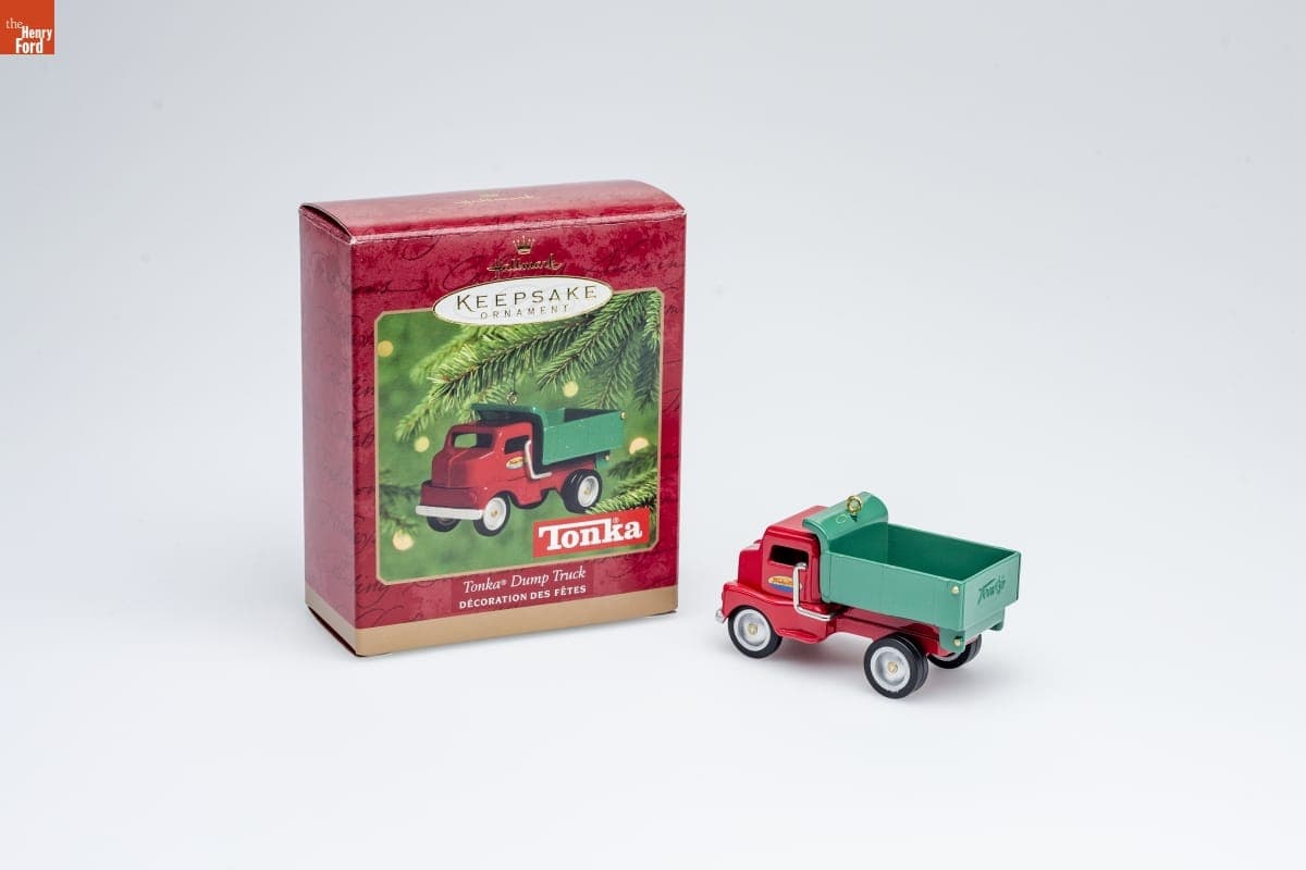 Hallmark "Tonka Dump Truck" Christmas Ornament, 2000