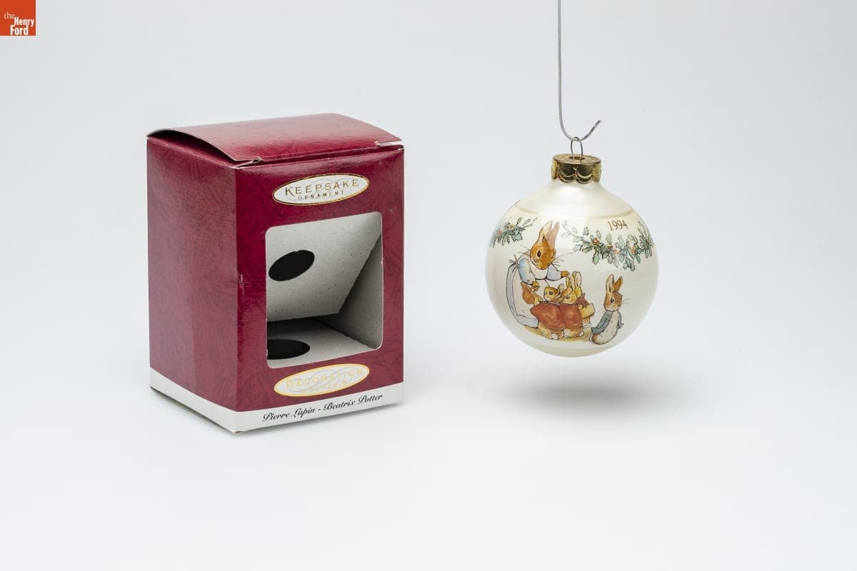 Hallmark "Pierre Lapin - Beatrix Potter" Christmas Ornament, 1994