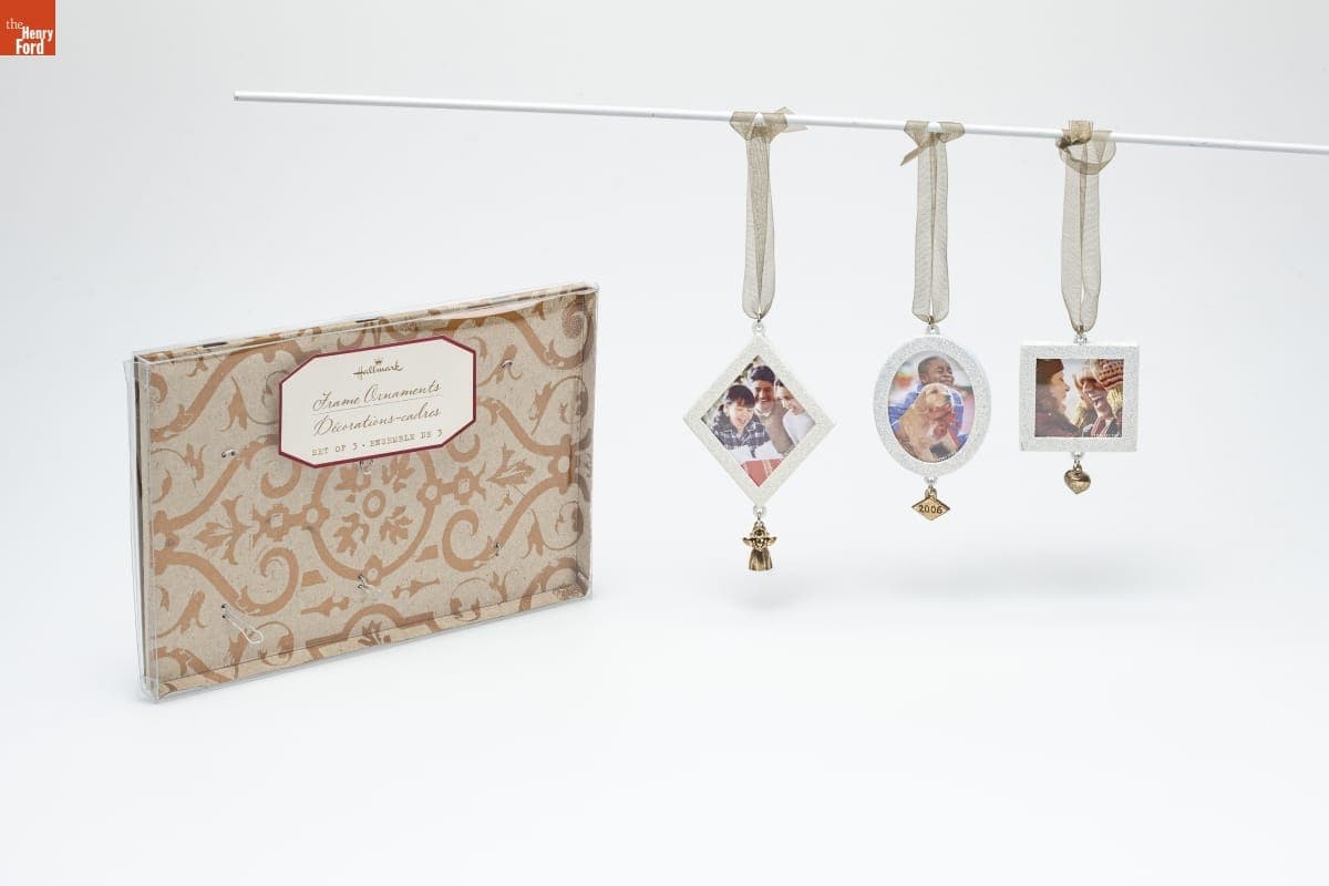 Hallmark Frame Ornaments, 2006