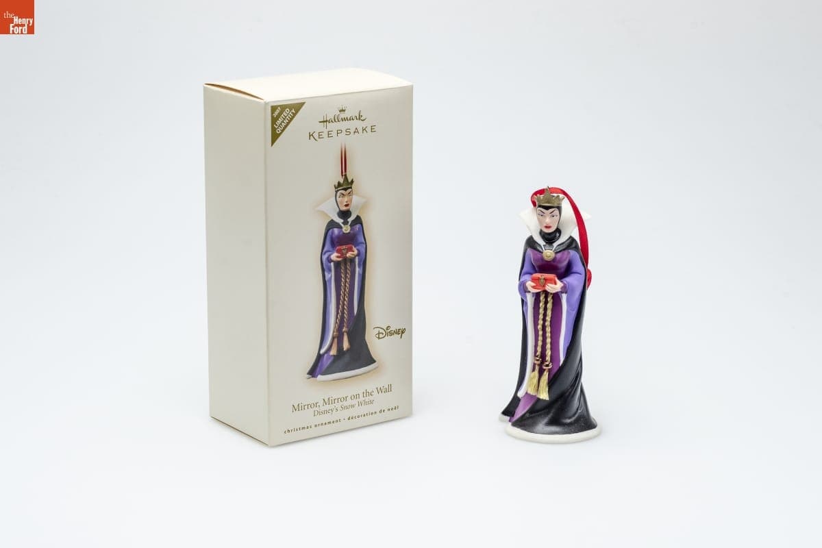 Hallmark "Disney's Snow White: Mirror, Mirror on the Wall" Christmas Ornament, 2007