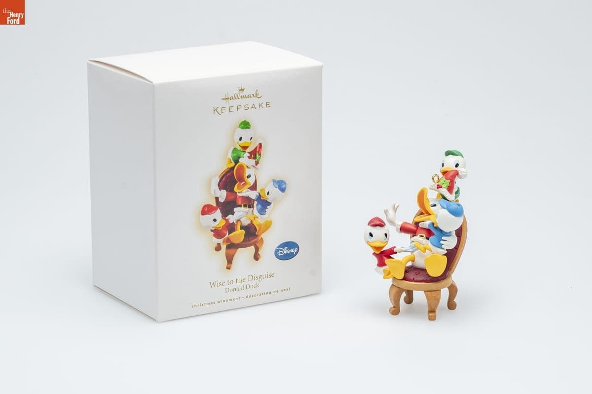 Hallmark "Donald Duck: Wise to the Disguise" Christmas Ornament, 2009