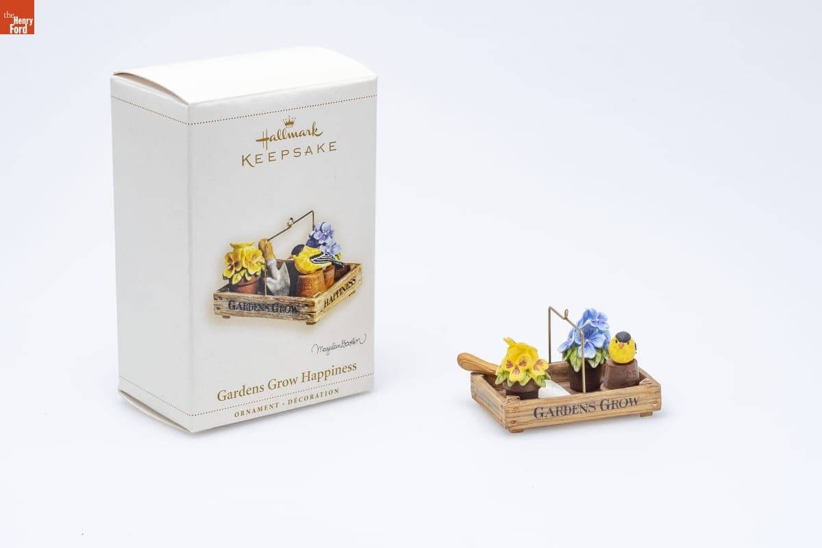 Hallmark "Gardens Grow Happiness" Spring Ornament, 2006