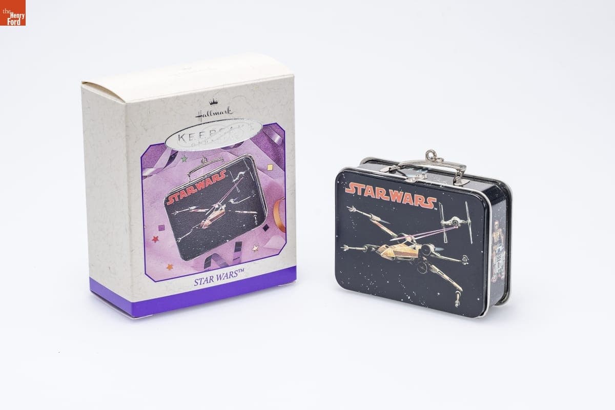 Hallmark "STAR WARS" Spring Ornament, 1998