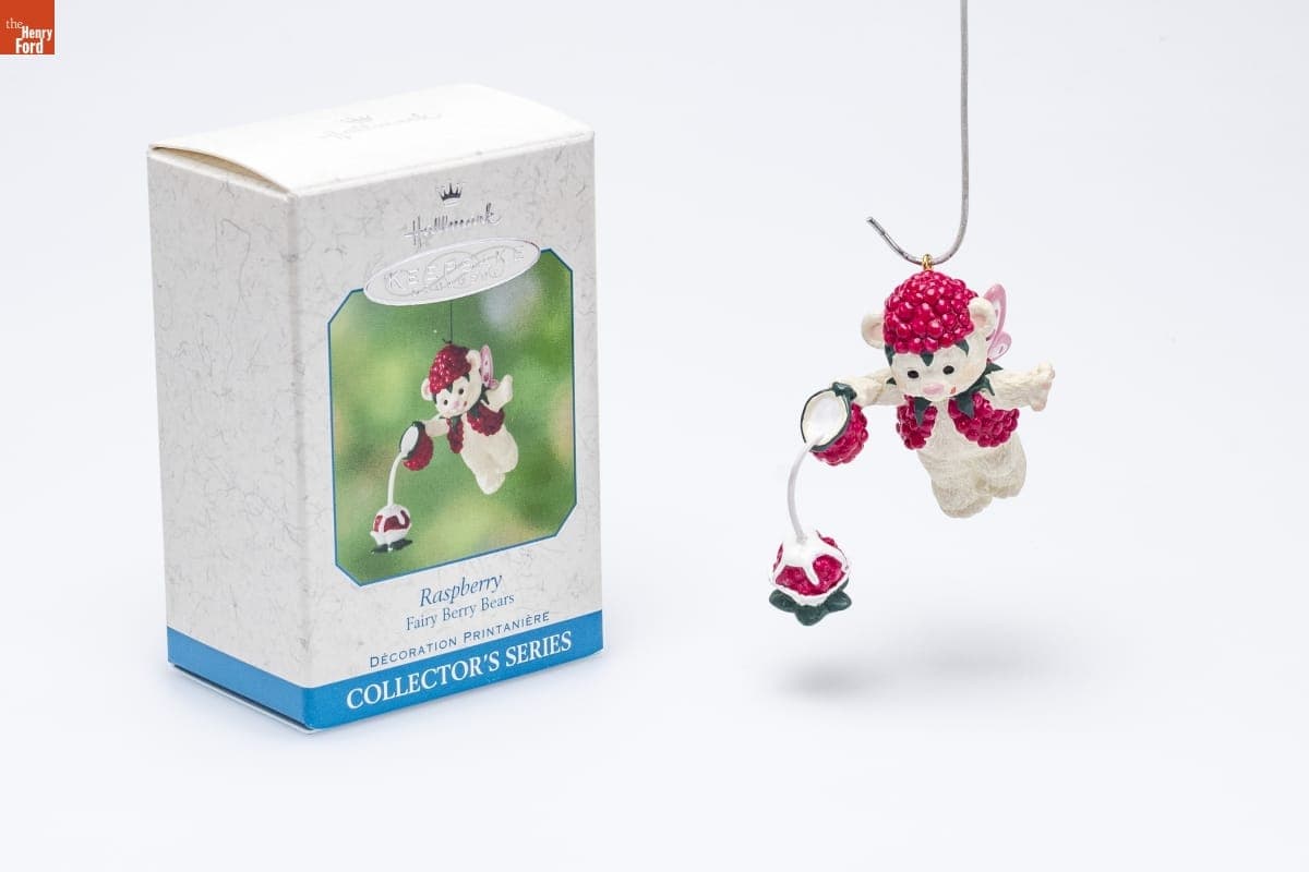 Hallmark "Fairy Berry Bears Series: Raspberry" Spring Ornament, 2001
