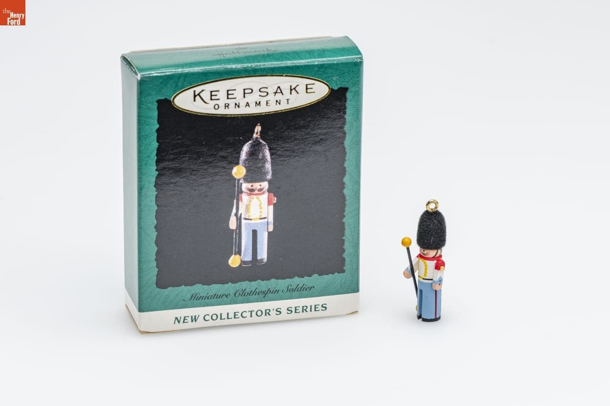 Hallmark "Miniature Clothespin Soldier Series" Miniature Christmas Ornament, 1995