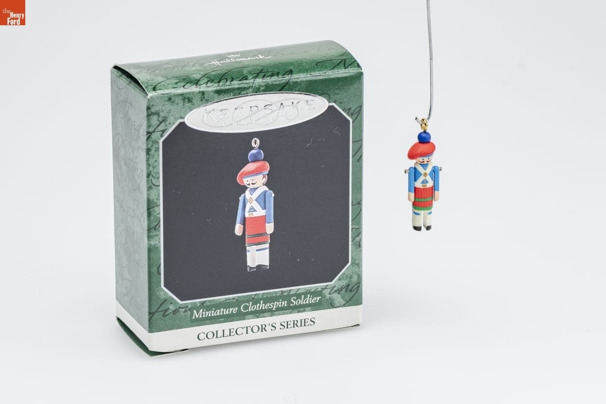 Hallmark "Miniature Clothespin Soldier Series" Miniature Christmas Ornament, 1998