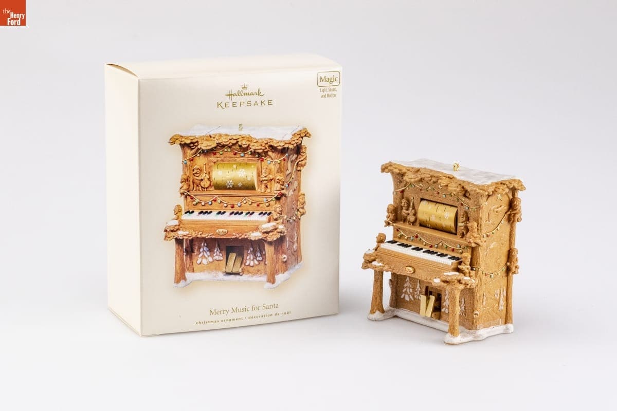 Hallmark "Merry Music for Santa" Christmas Ornament, 2007