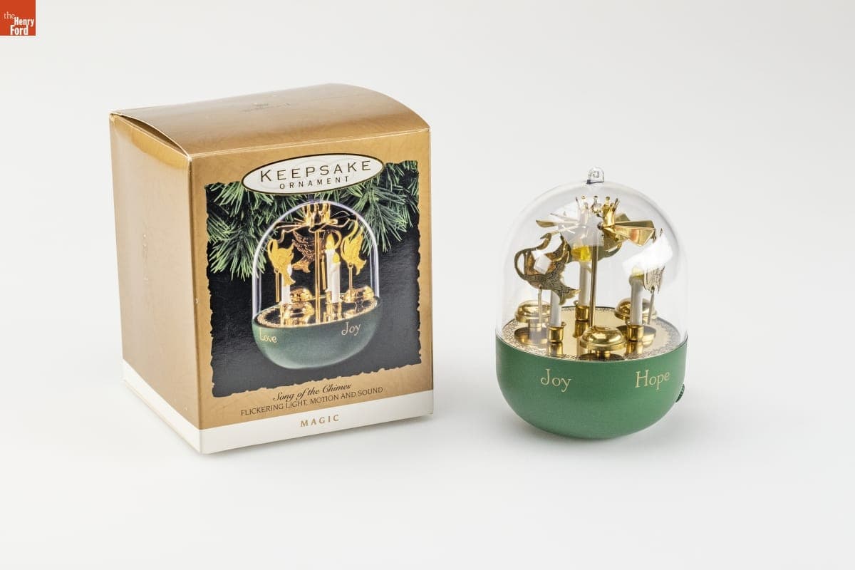 Hallmark "Song of the Chimes" Christmas Ornament, 1993