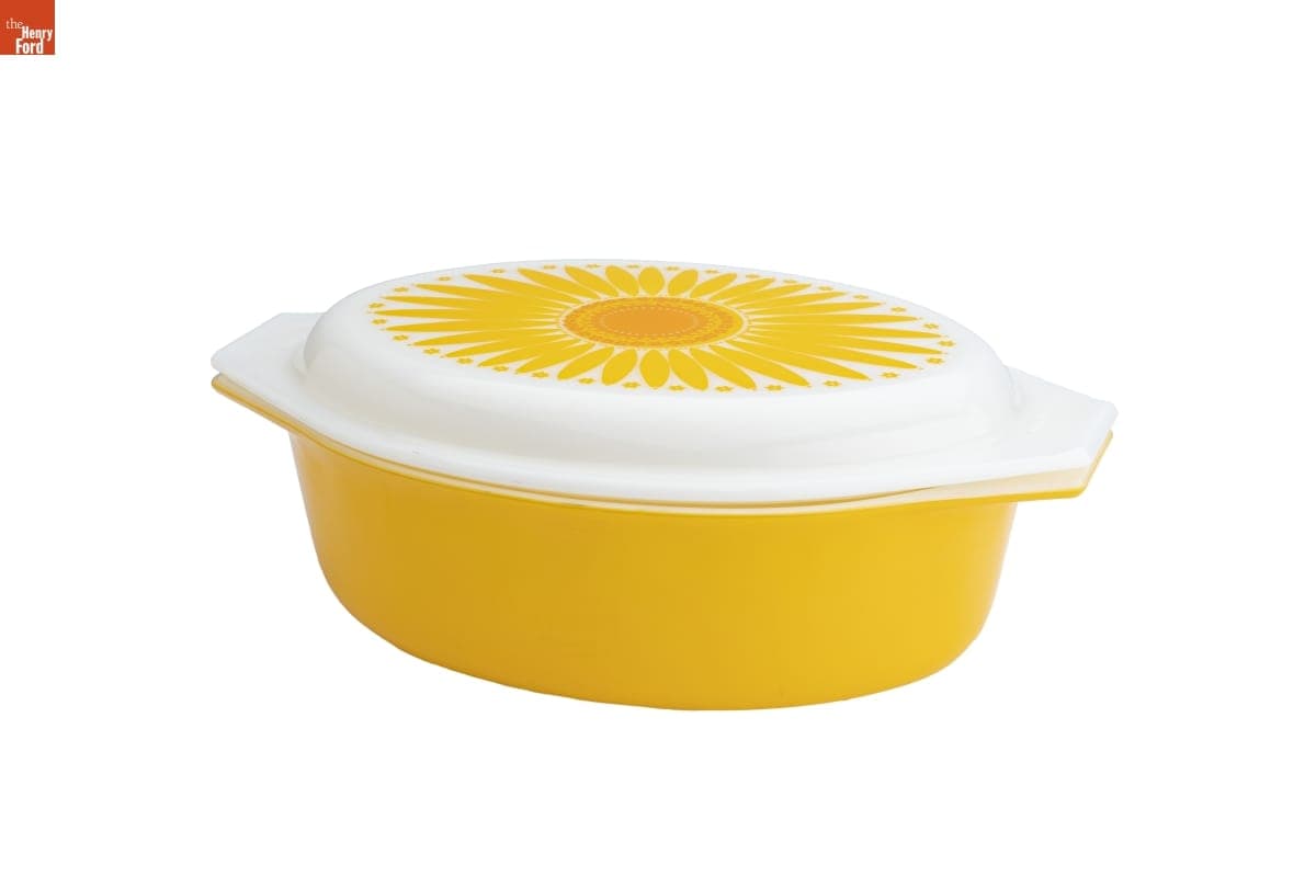 Pyrex Casserole Dish, 1972-1973