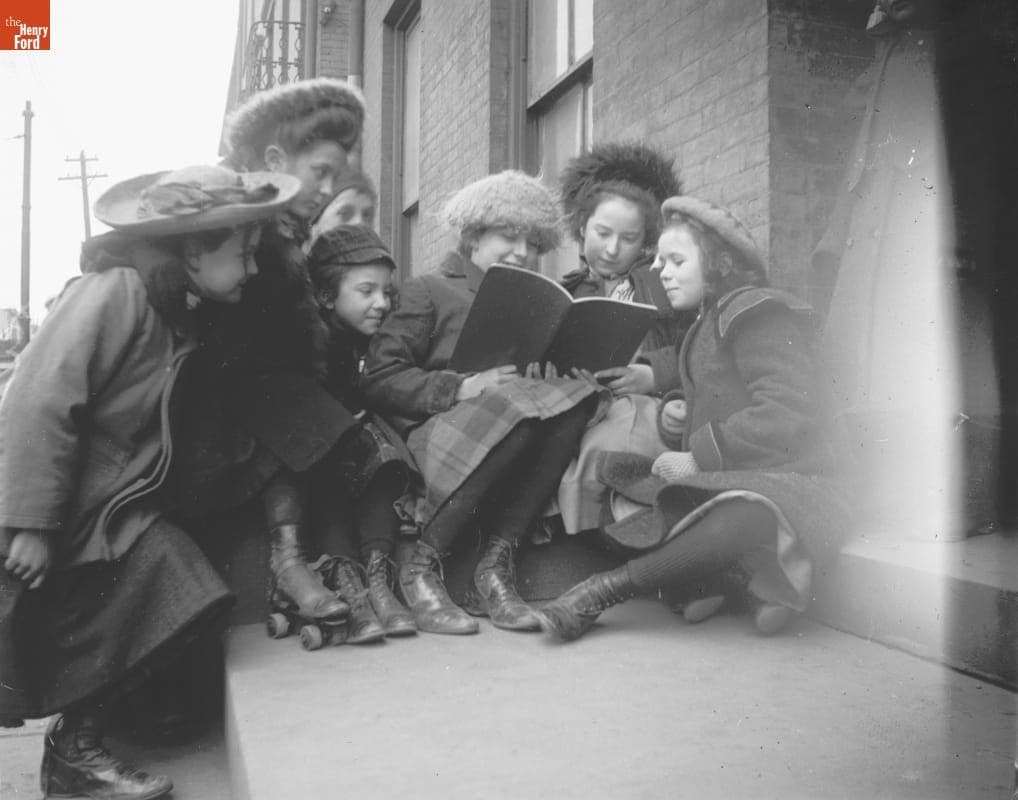 Children Reading a Story, 1890-1915
