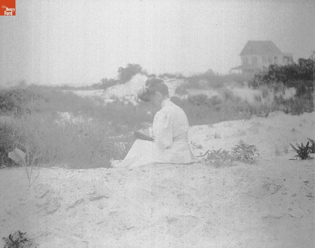 Mrs. Nellie E. C. Furman, Reading in the Sunshine, 1890-1915
