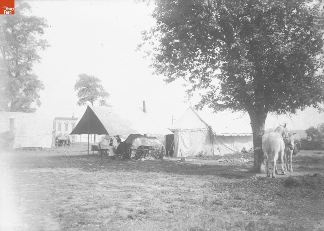 Gypsy Camp at Penti Hill, 1890-1915