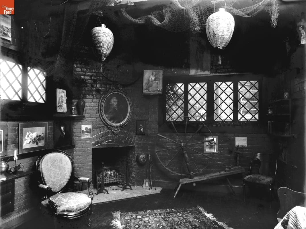 Studio - Miss Louise Munger, 1890-1915