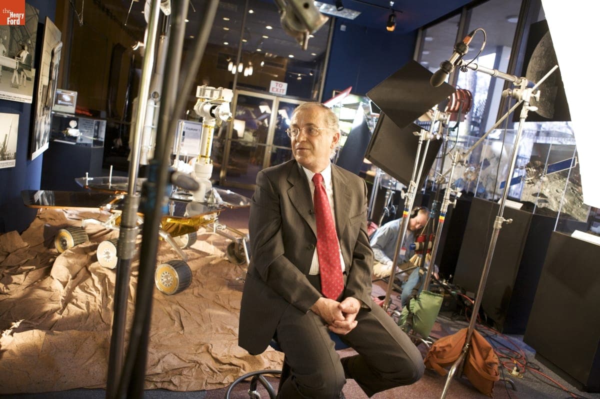 Oral History Interview with Charles Elachi, February 24, 2009--Photographs--Digital Images--Item 23