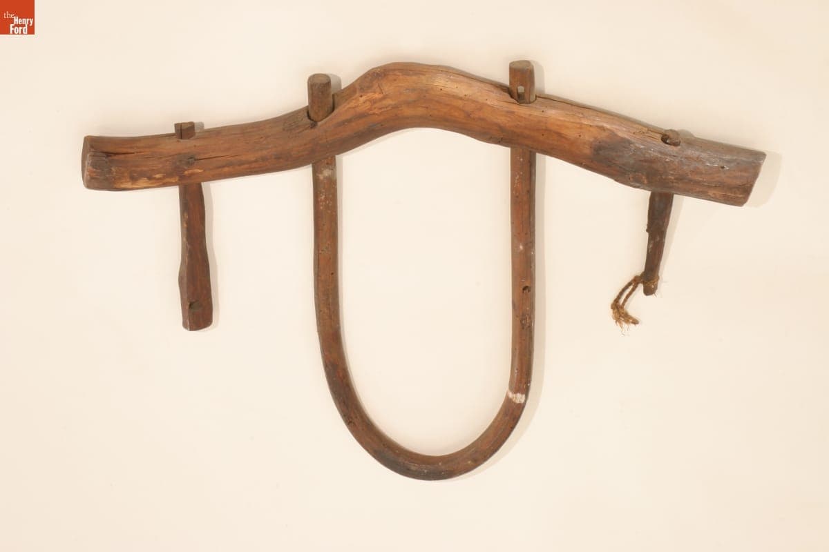 Single Ox Yoke with Large Bow, circa 1840